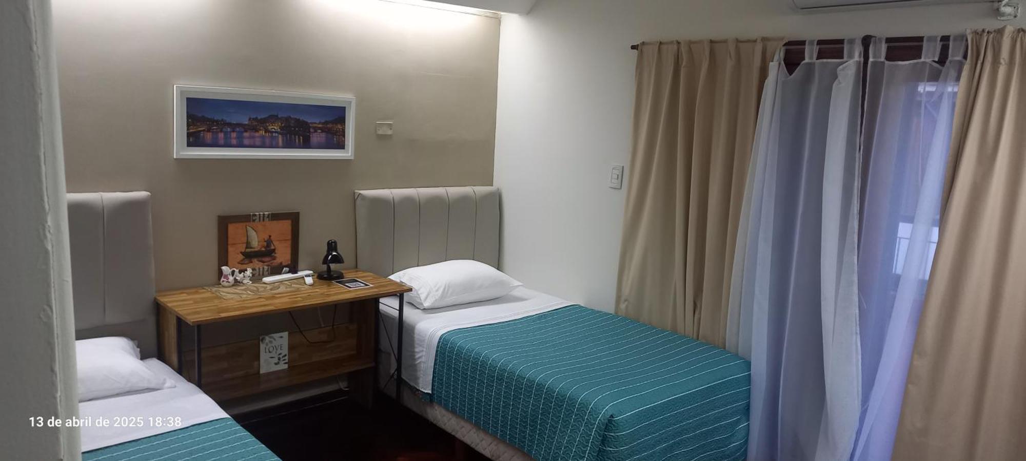 Victoria 3 Bed And Breakfast Эсейса Экстерьер фото